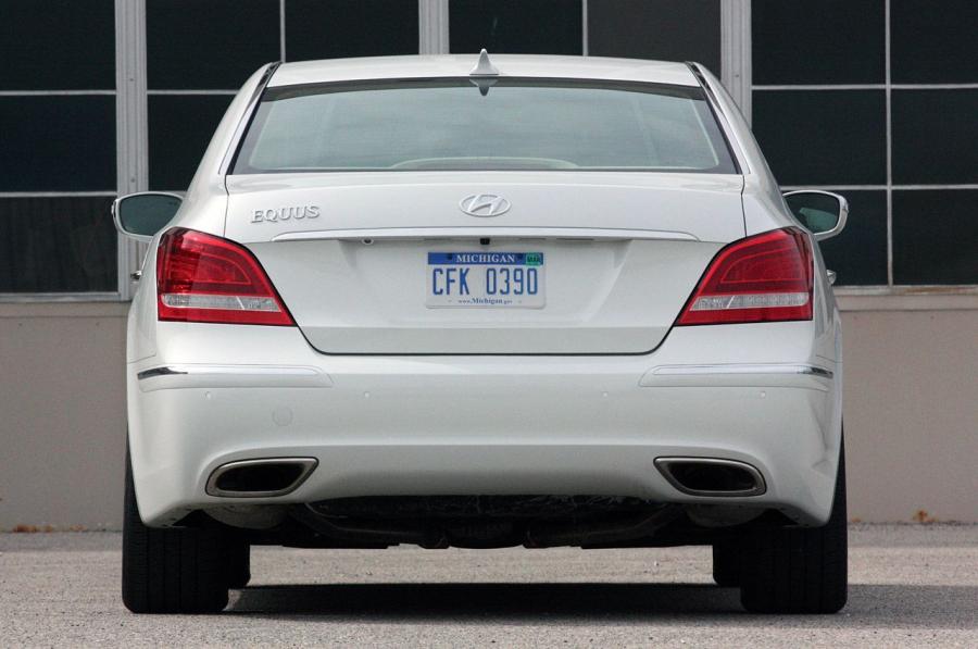  Hyundai Equus Ultimate 2011 года  (фото 4 из 119)